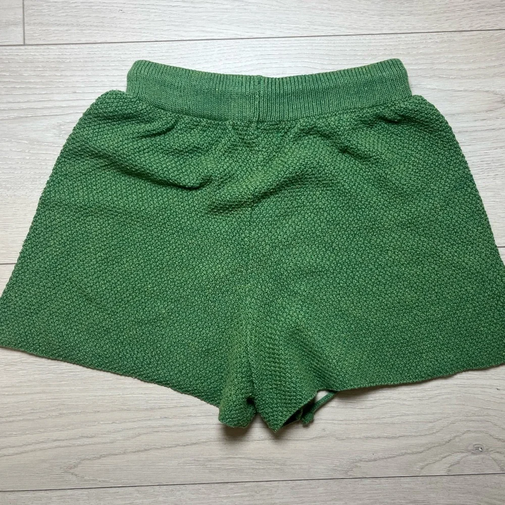 Lovers And Friends Green Textured Knit Shorts with Drawstring Waist Medium - Picture 3 of 7
